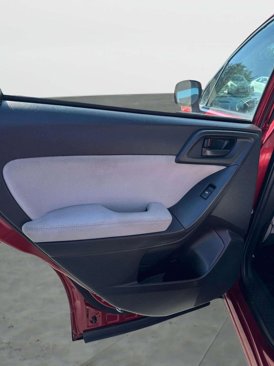 Used 2014 Subaru Forester 2.5i image 20
