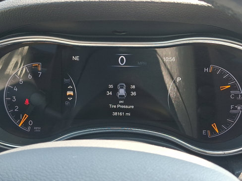 Used 2019 Jeep Grand Cherokee Limited w/ Luxury Group II image 26