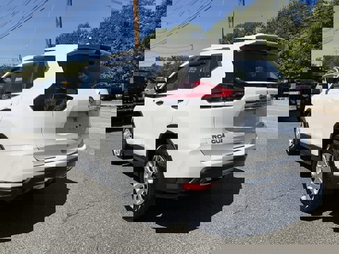Used 2019 Nissan Rogue S image 7