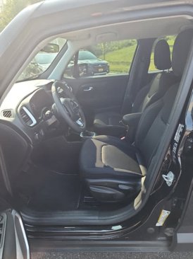 Used 2020 Jeep Renegade Sport image 5