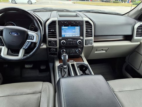 Used 2017 Ford F150 Lariat w/ Equipment Group 502A Luxury image 13