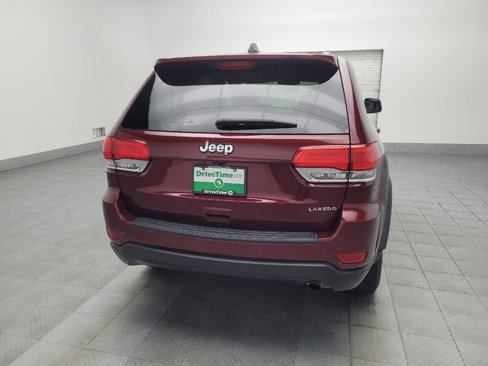 Used 2017 Jeep Grand Cherokee Laredo image 7