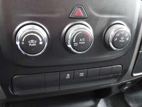 Used 2020 RAM 1500 Tradesman w/ Chrome Appearance Group image 20