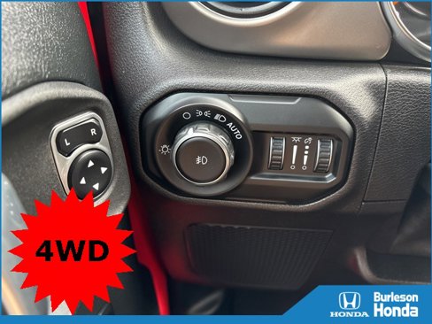 Used 2021 Jeep Wrangler Sport S image 7