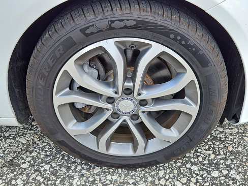 Used 2016 Mercedes-Benz C 300 Sedan w/ Premium 1 Package image 9