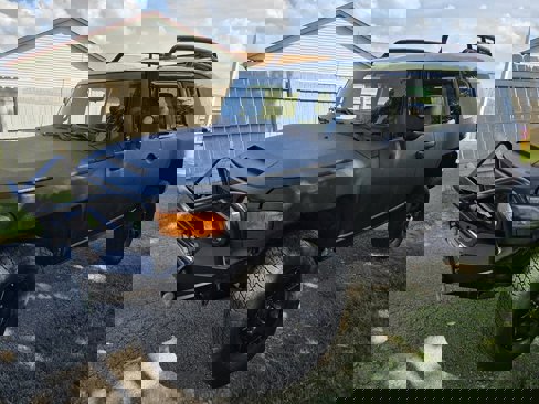 Used 2008 Toyota FJ Cruiser 4WD image 7