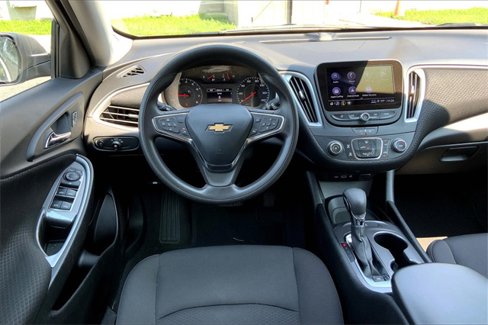 Used 2023 Chevrolet Malibu LS image 5