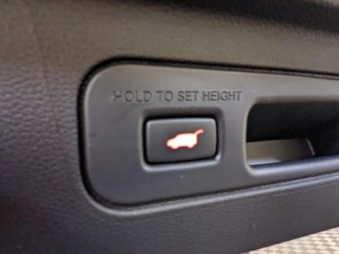 Certified 2025 Honda Pilot Black Edition image 36