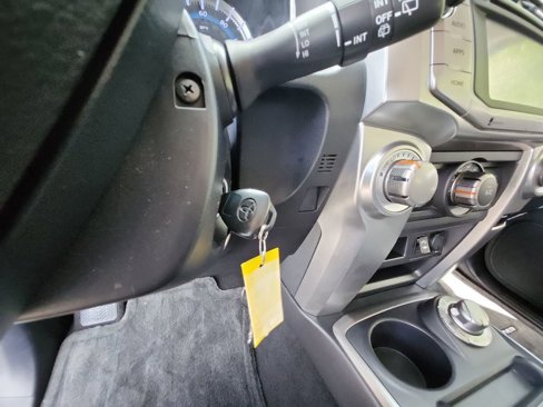 Used 2015 Toyota 4Runner SR5 image 21
