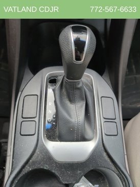 Used 2017 Hyundai Santa Fe SE image 29