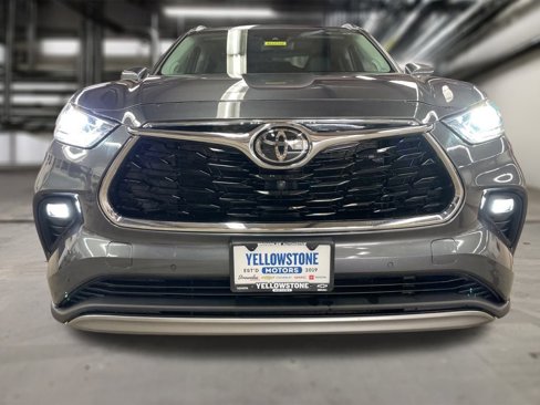 Used 2020 Toyota Highlander Platinum image 40