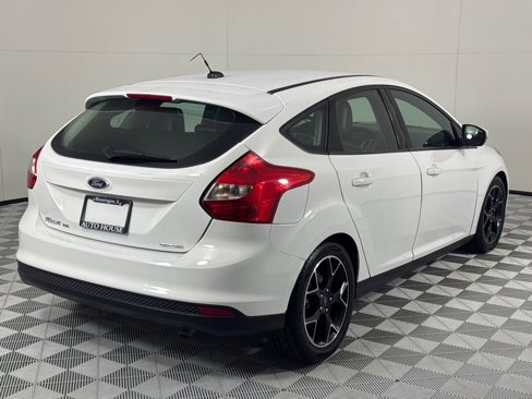 Used 2014 Ford Focus SE w/ Equipment Group 201A image 5
