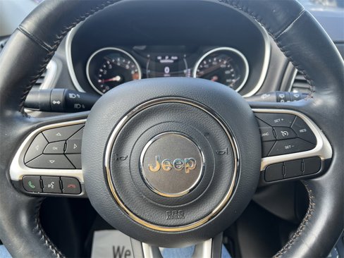 Used 2018 Jeep Compass Latitude image 19