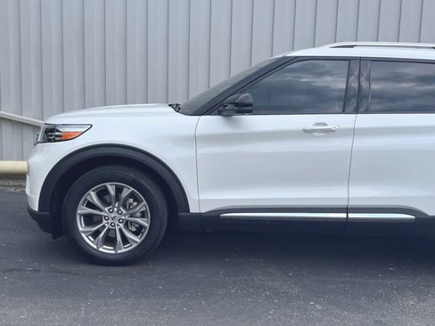 Used 2022 Ford Explorer Limited w/ Equipment Group 301A image 15