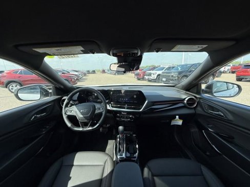 New 2025 Chevrolet Trax RS image 19
