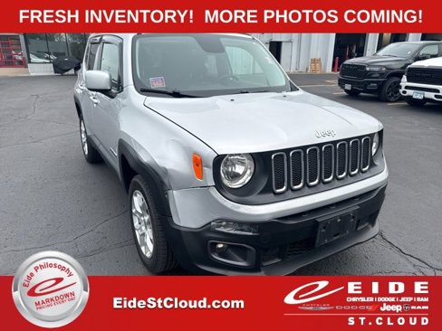 Used 2017 Jeep Renegade Latitude w/ Cold Weather Group image 1