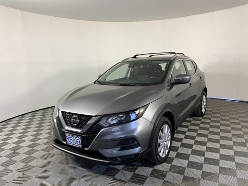 Used 2020 Nissan Rogue Sport SV image 5