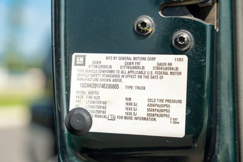 Used 2004 Chevrolet Silverado 2500 LT w/ Snow Plow Prep Package image 39