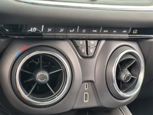 Used 2023 Chevrolet Blazer LT image 23