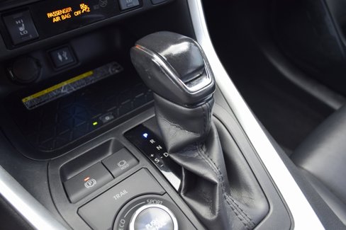 Used 2019 Toyota RAV4 XSE image 16