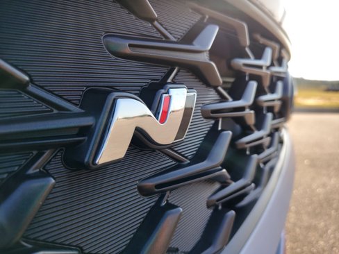 Used 2022 Hyundai Kona N image 2