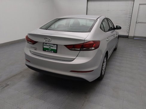 Used 2018 Hyundai Elantra SE w/ Cargo Package image 7