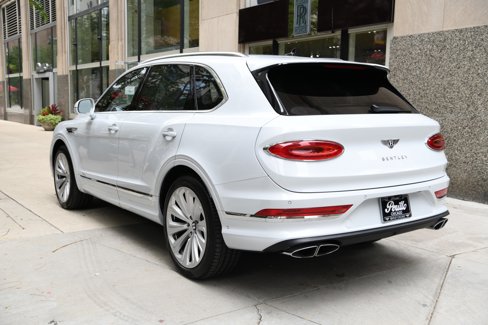 Used 2024 Bentley Bentayga image 4