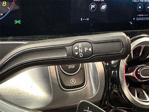 Used 2023 Mercedes-Benz GLB 250 4MATIC image 29