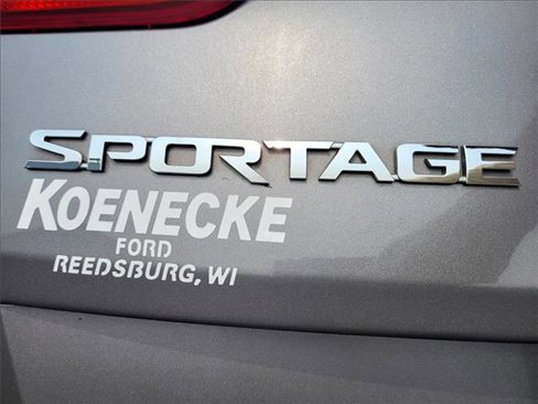 Used 2017 Kia Sportage EX image 12