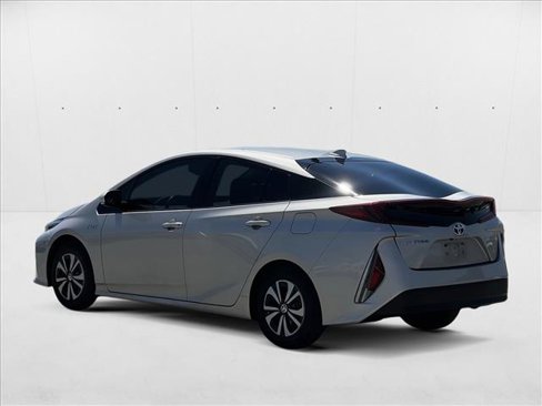 Used 2018 Toyota Prius Prime Plus image 7