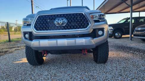 Used 2019 Toyota Tacoma TRD Sport image 4