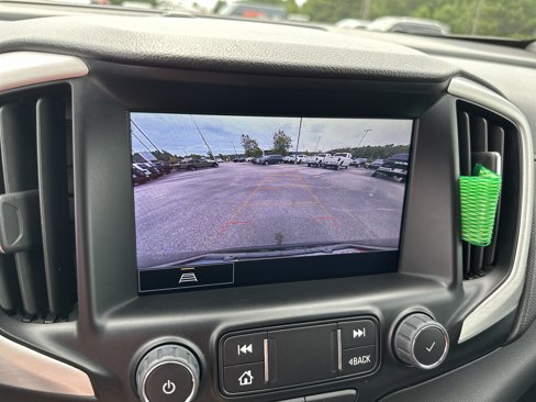 Used 2023 GMC Terrain SLT image 31