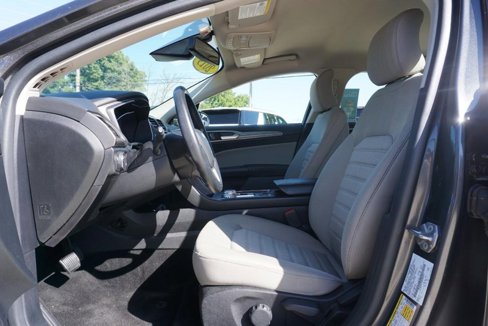 Used 2019 Ford Fusion S image 19