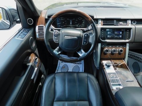 Used 2016 Land Rover Range Rover HSE image 14