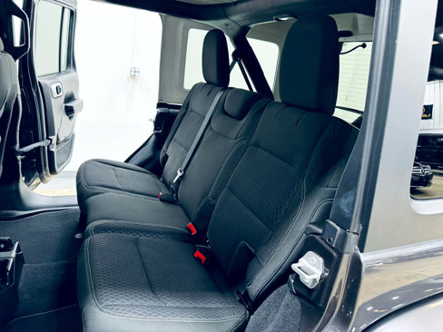 Used 2021 Jeep Wrangler Unlimited Sport image 32