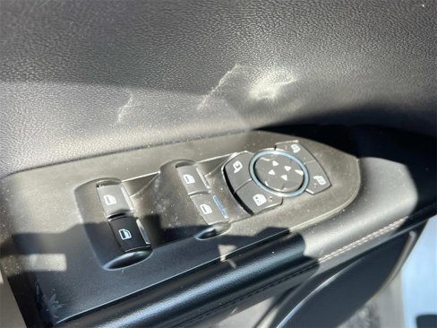 Used 2016 Lincoln MKX Select image 13