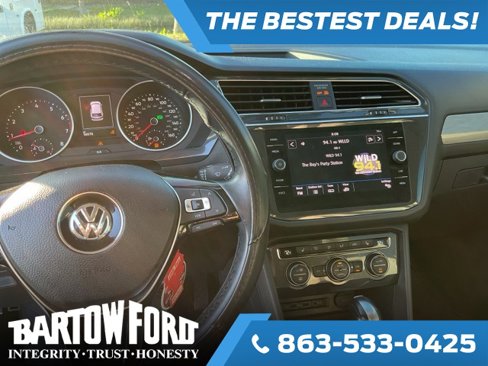 Used 2019 Volkswagen Tiguan SE w/ Panoramic Sunroof Package image 9