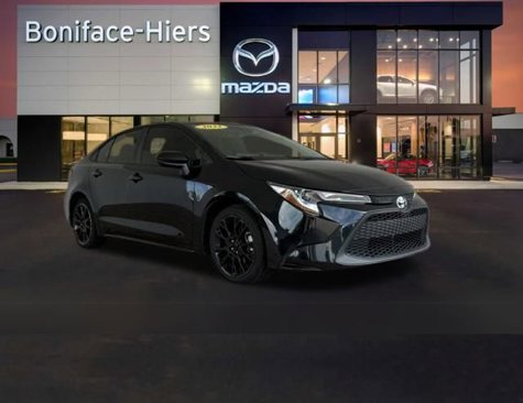 Used 2022 Toyota Corolla LE image 2
