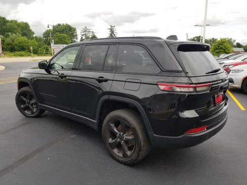 Certified 2022 Jeep Grand Cherokee Altitude image 5