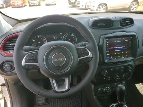 Used 2023 Jeep Renegade Trailhawk image 22