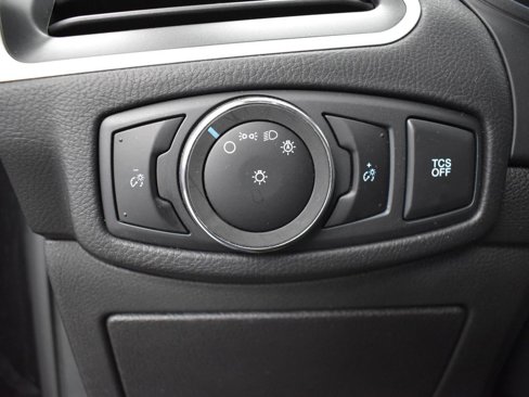 Used 2023 Ford Edge SEL image 28