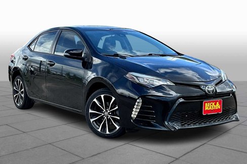 Used 2018 Toyota Corolla LE image 2