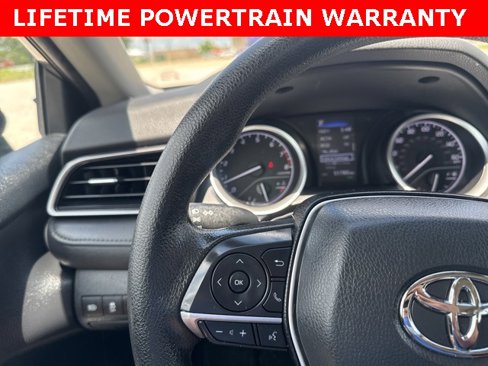 Used 2023 Toyota Camry LE image 11