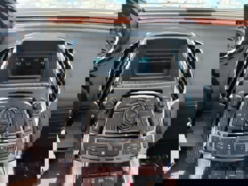 Used 2010 Buick LaCrosse CXL image 18