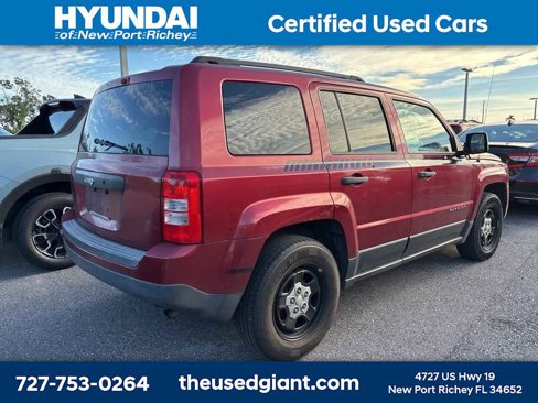 Used 2014 Jeep Patriot Sport image 3