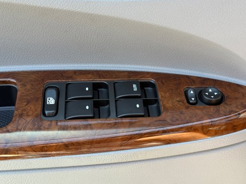 Used 2006 Buick LaCrosse CXL w/ Chrome Appearance Package image 18