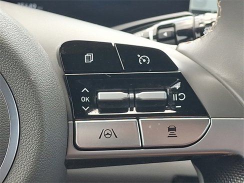 Certified 2023 Hyundai Elantra SEL w/ Convenience Package image 22