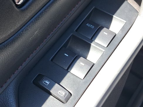 Used 2011 Ford Edge Limited w/ Driver Entry Pkg image 26