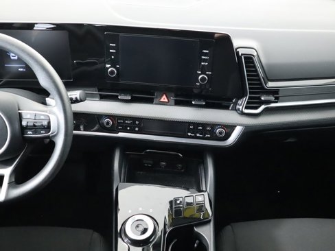 Used 2024 Kia Sportage LX image 14