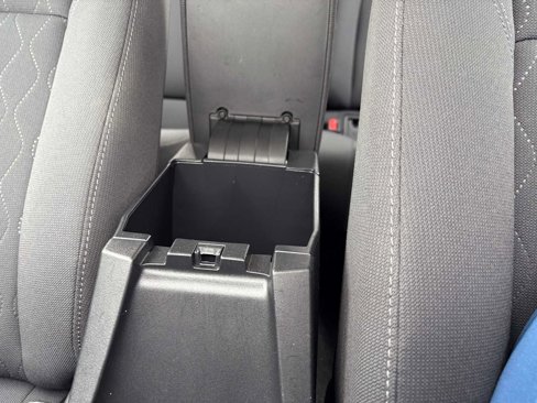 Used 2023 Toyota Corolla LE image 33